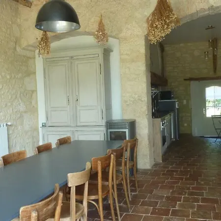 La Cle D'escamps Gasthuis