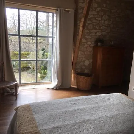 Pensjonat La Cle D'escamps 3*